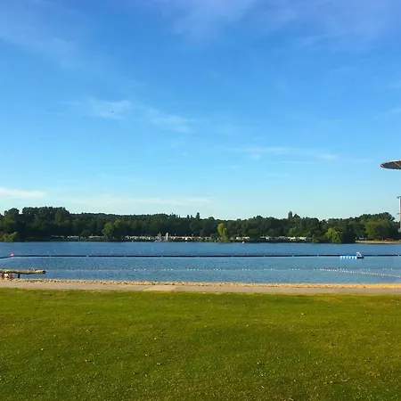 Modernes In Schoener Lage * Dusseldorf