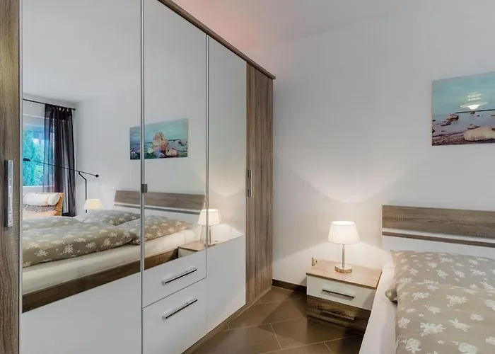 Lejlighed Modernes In Schoener Lage *