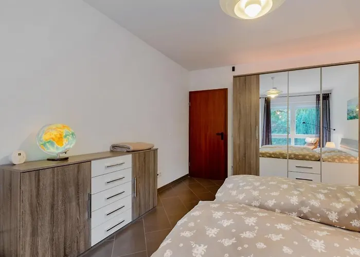 Modernes In Schoener Lage Lägenhet Düsseldorf