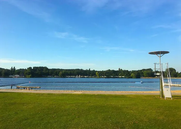 Modernes In Schoener Lage * Düsseldorf