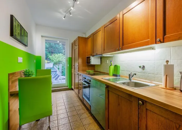 Modernes In Schoener Lage * Düsseldorf