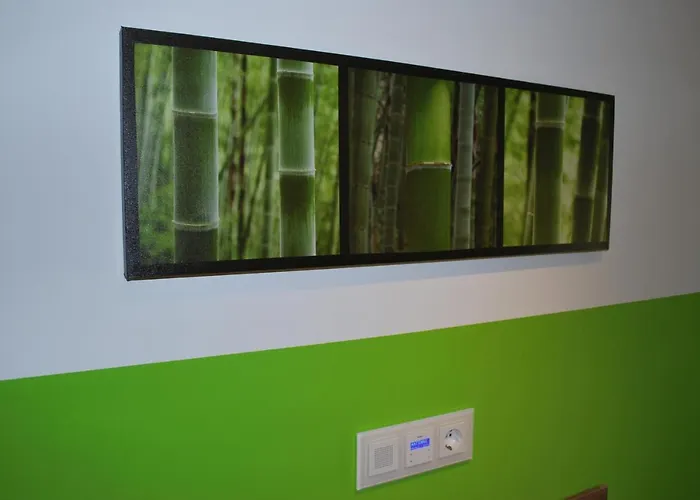 Modernes In Schoener Lage Дюссельдорф